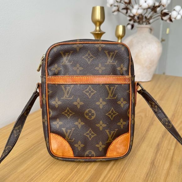 Louis Vuitton Handbags - ✅AUTHENTIC✅LOUIS VUITTON DANUBE CROSSBODY BAG
